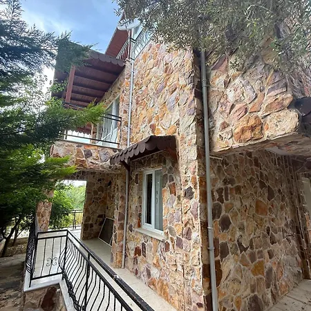 Sea View Terrace House W Garden Near Cunda Island *
