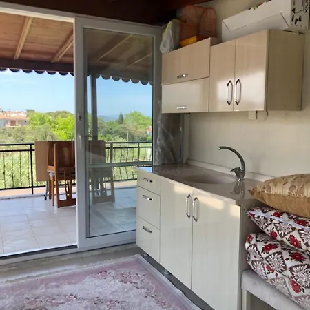 Sea View Terrace House W Garden Near Cunda Island فيلة